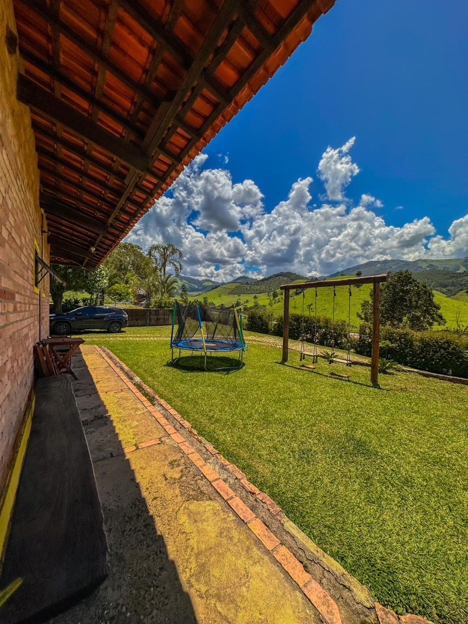 Pousada E Restaurante Casarao Паса-Куатру Екстер'єр фото